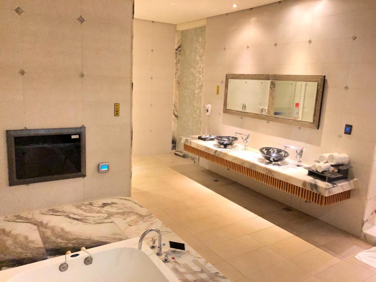 Idee Spa Motel Yangmei Ngoại thất bức ảnh